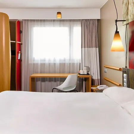 Ibis Centre - Gare Saint-jean 3*